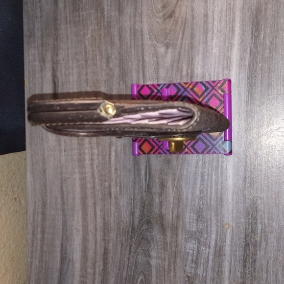 Coach Signature Vintage Kiss Lock And Multi Colored Interior Trifold Wallet - Picture 9 of 13